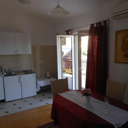 Superior Buba Near The Pensión 3*