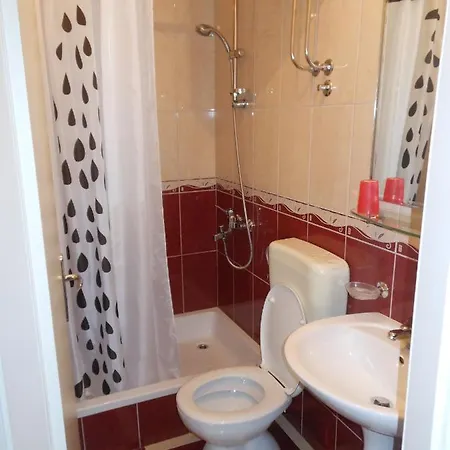 Superior Buba Near The Pensión Makarska