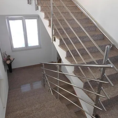 Pensión Superior Buba Near The 3*